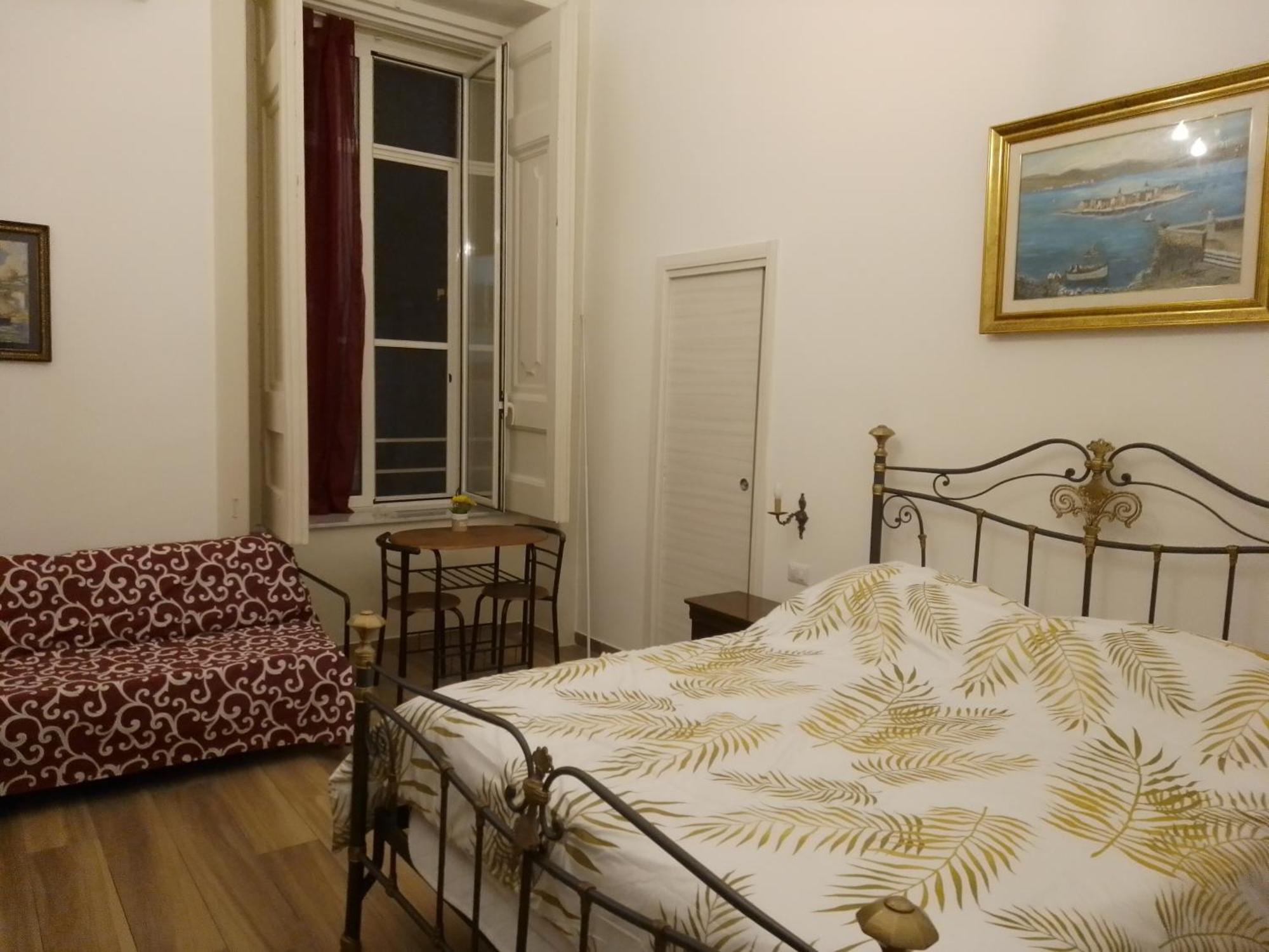 B&B Palazzo Sersale Napoli Luaran gambar