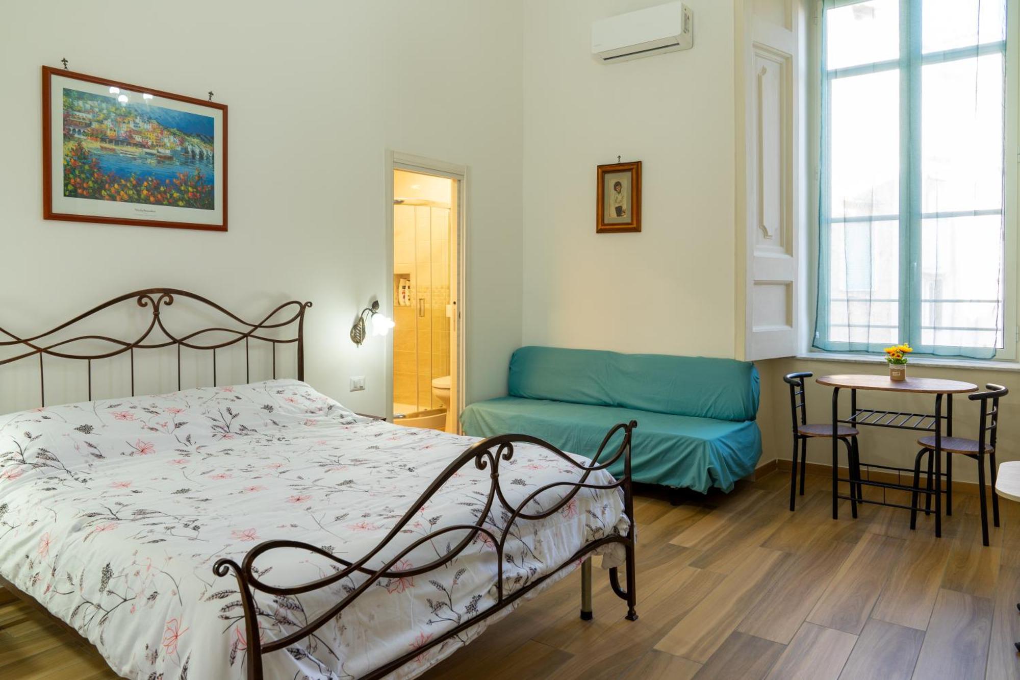 B&B Palazzo Sersale Napoli Luaran gambar