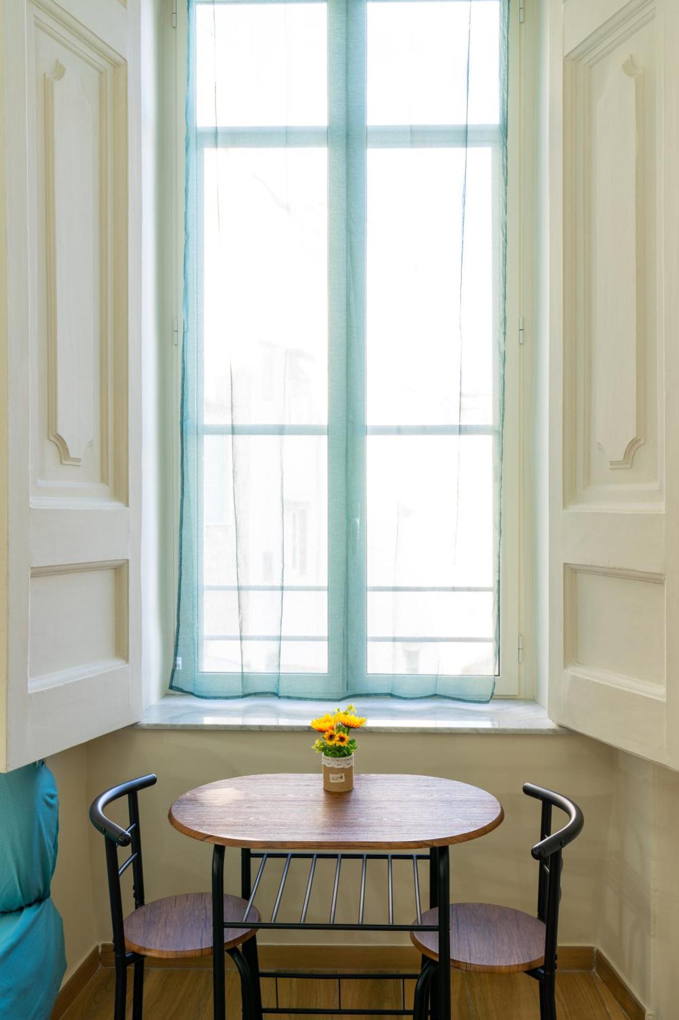 B&B Palazzo Sersale Napoli Luaran gambar