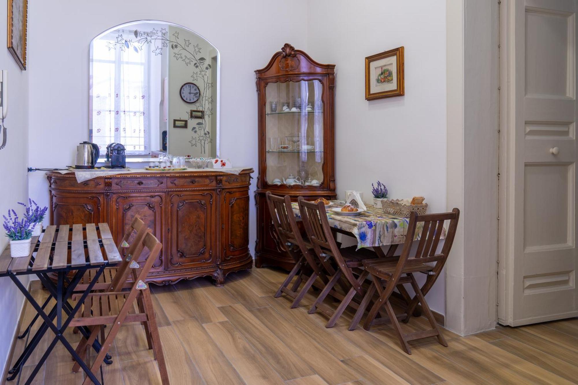 B&B Palazzo Sersale Napoli Luaran gambar